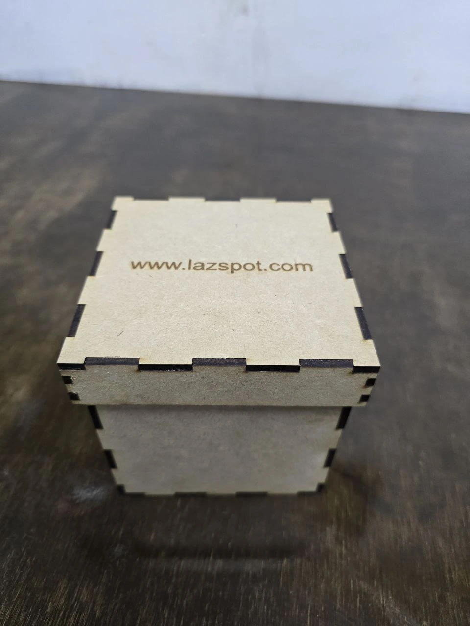 Ejemplo de caja finger joint